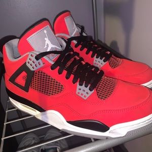 Air Jordan Retro 6 Toro Bravo